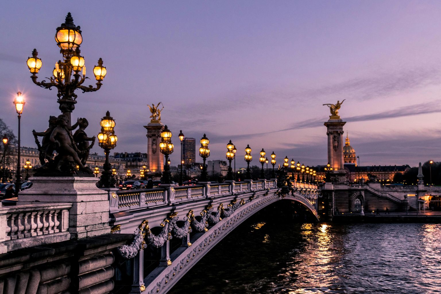 Pont Alexandre III - Theatre in Paris